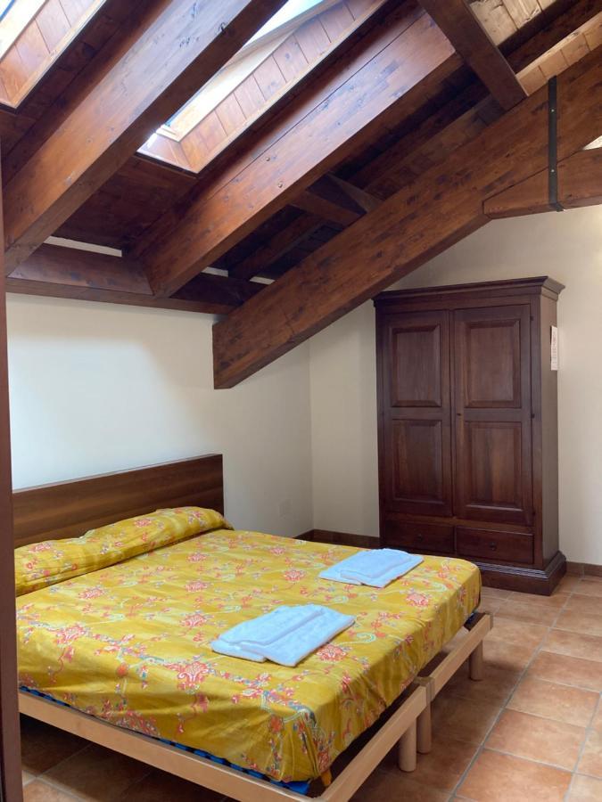 Agriturismo Altana Del Motto Rosso Gattico Buitenkant foto