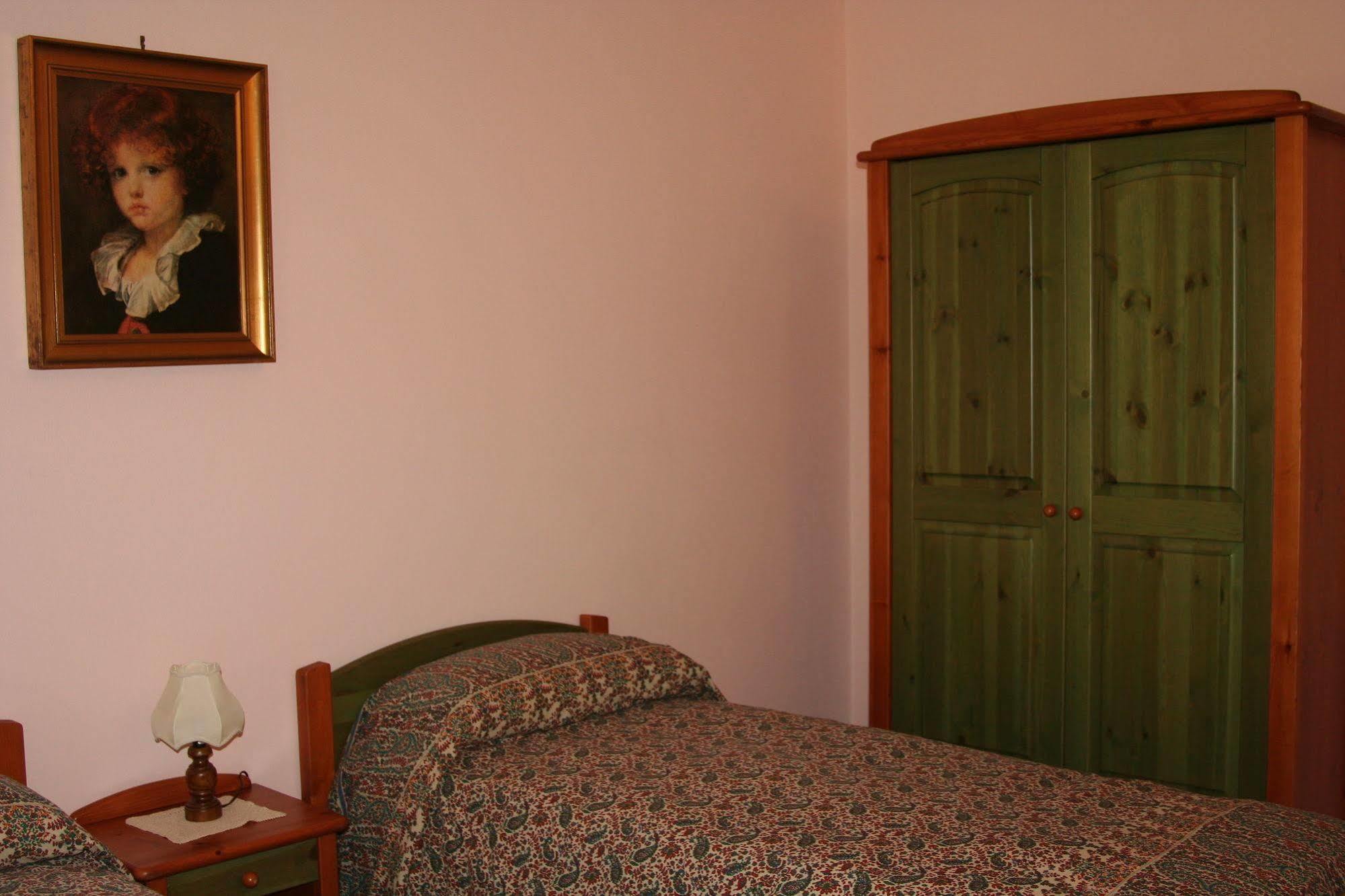 Agriturismo Altana Del Motto Rosso Gattico Buitenkant foto